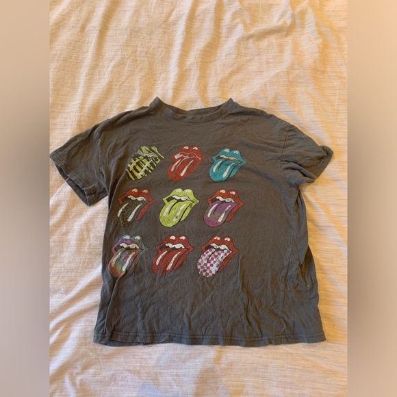 Cute vintage looking Rolling Stones band tee! - Picture 1 of 3